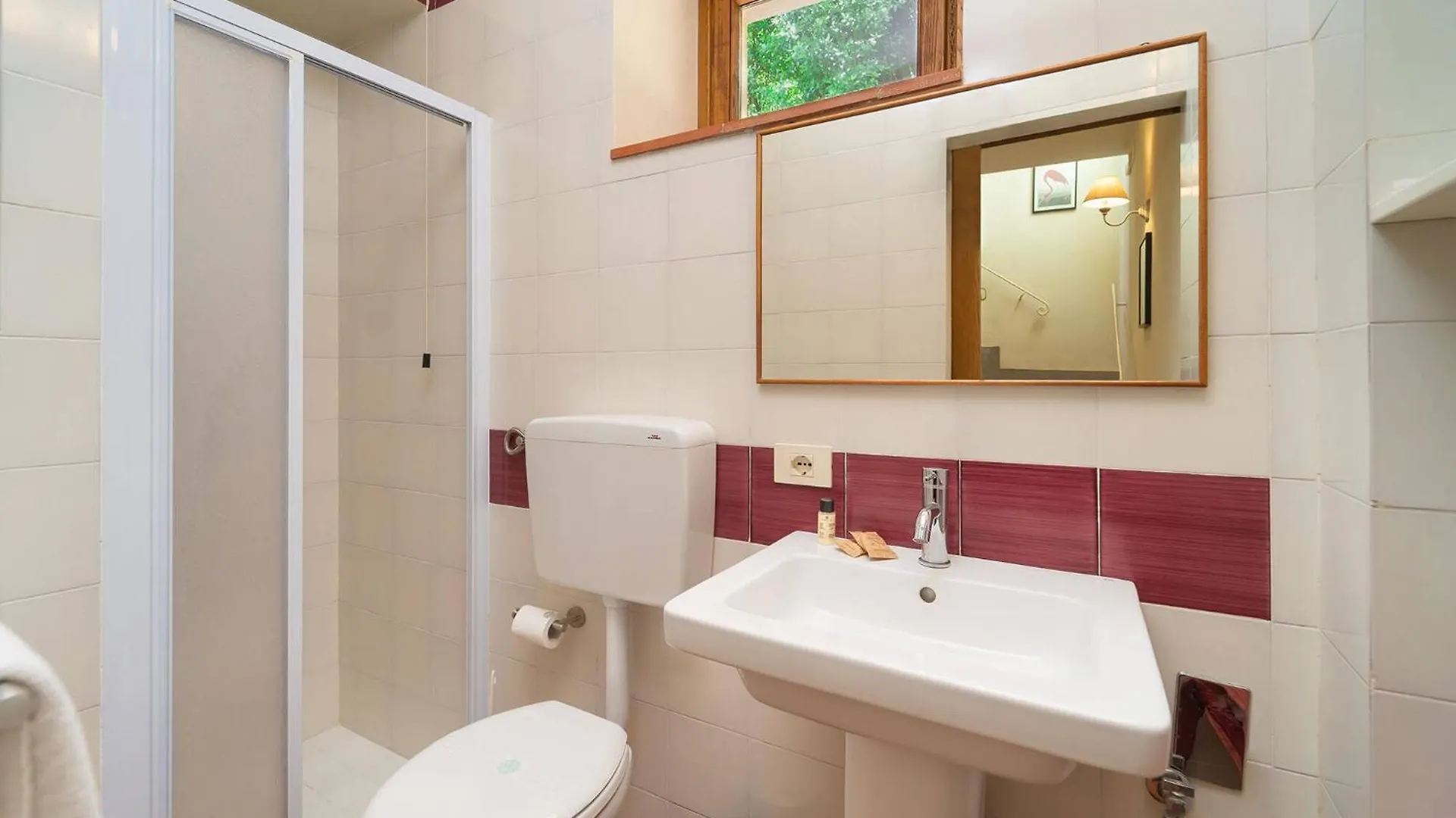 Agriturismo Torreghiotta Farm stay Pistoia